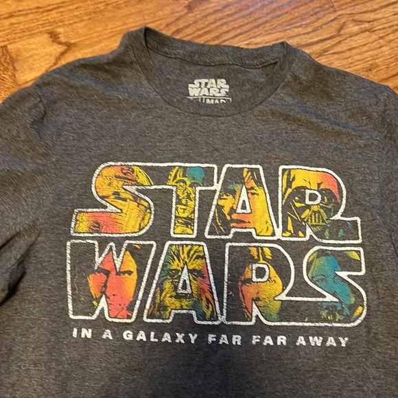 Star Wars t-shirt size small - Picture 2 of 3